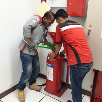 Pemasangan FM200 System